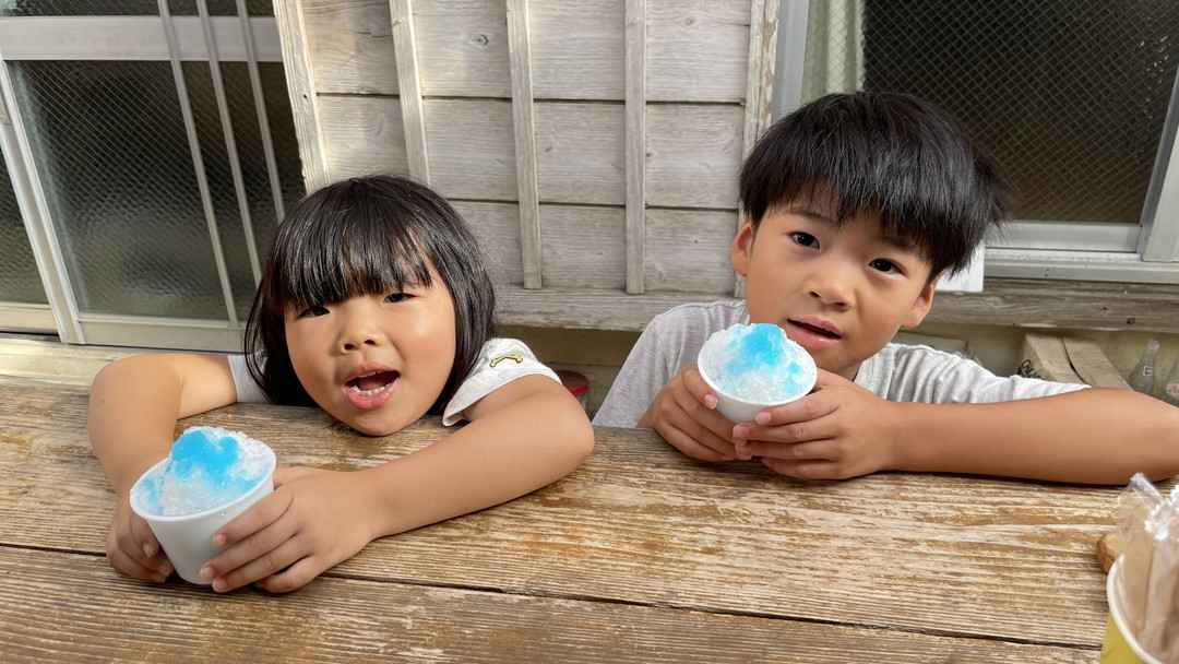 お子様にはウェルカムかき氷サービス🍨≪山の日・お盆予約もまだ間に合う≫夏の沖縄・直前予約のご案内